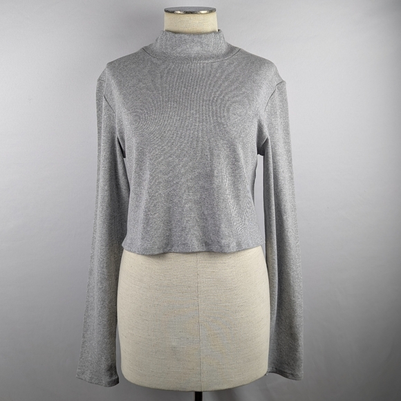 LNA Holt Turtleneck Crop Sweater Rib Knit Cotton Blend Light Heather Grey L NWT - Picture 2 of 11
